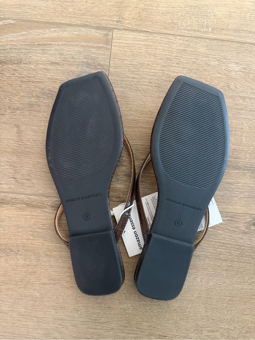 Flip-Flops - Picture 3 of 3